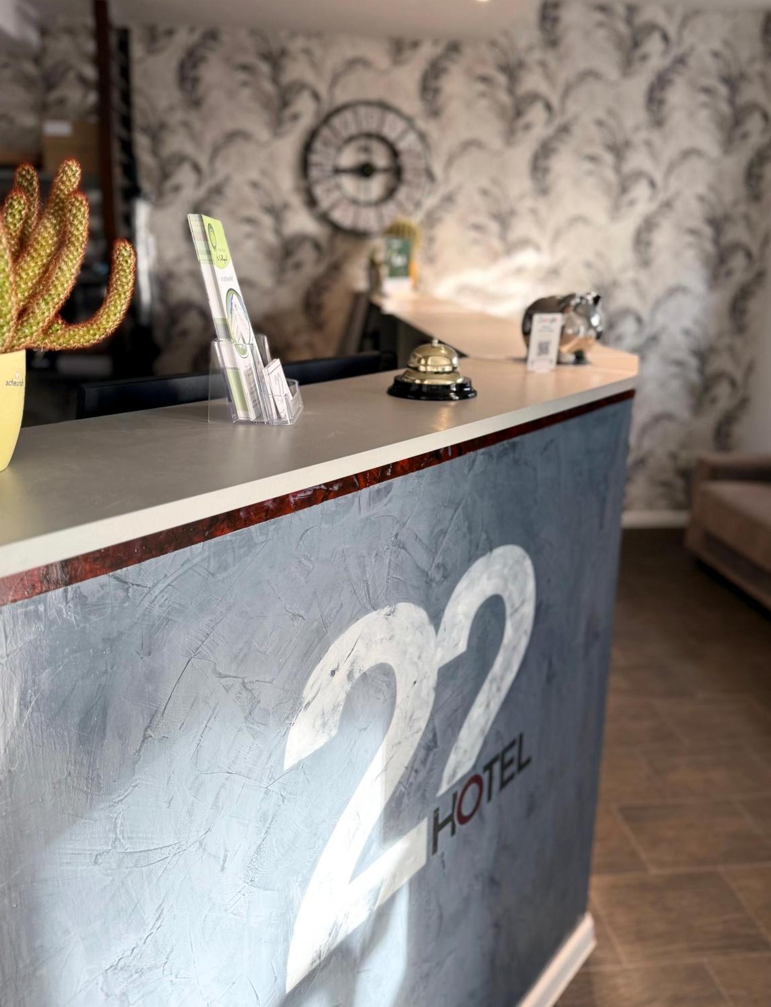 Hotel 22 Dessau-Rosslau Esterno foto